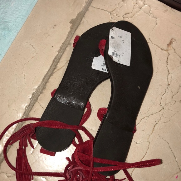 red strappy steve madden standals - Picture 3 of 3